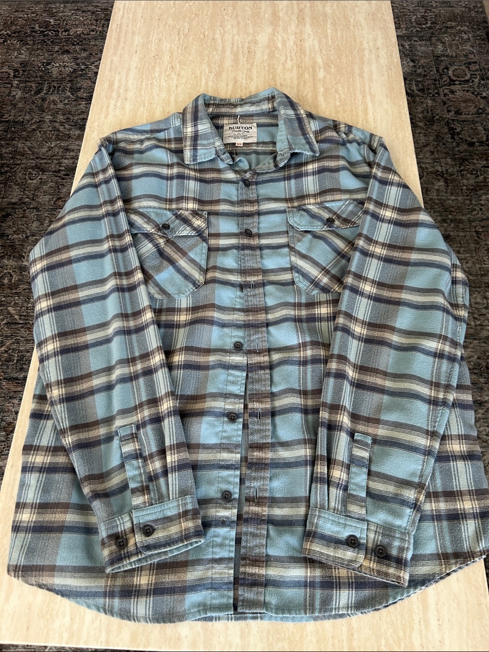 Burton Light Blue and Gray Plaid Button-Up Shirt